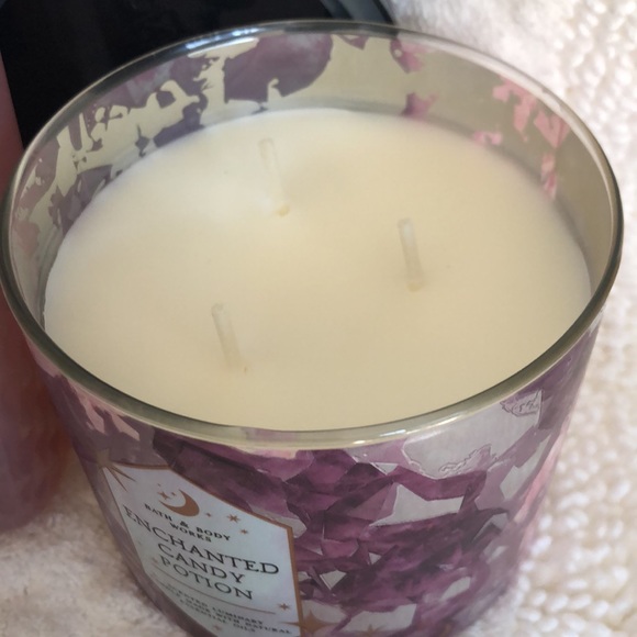 Bath and Body Works Enchanted Candy Potion - Picture 3 of 3